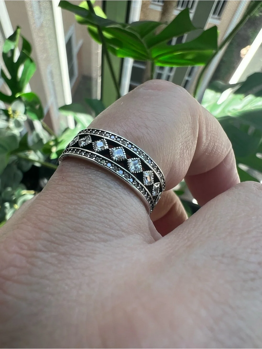 Vintage Fascination Wide Band Ring – Size 8